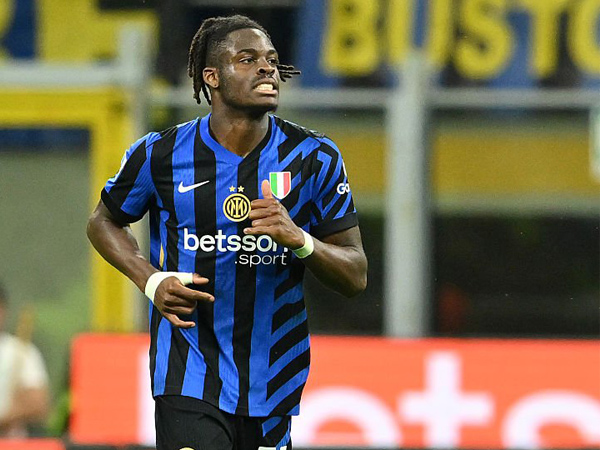 Inter Ingin Jual Yann Bisseck Demi Dapatkan Dana Segar Untuk Pemain Baru